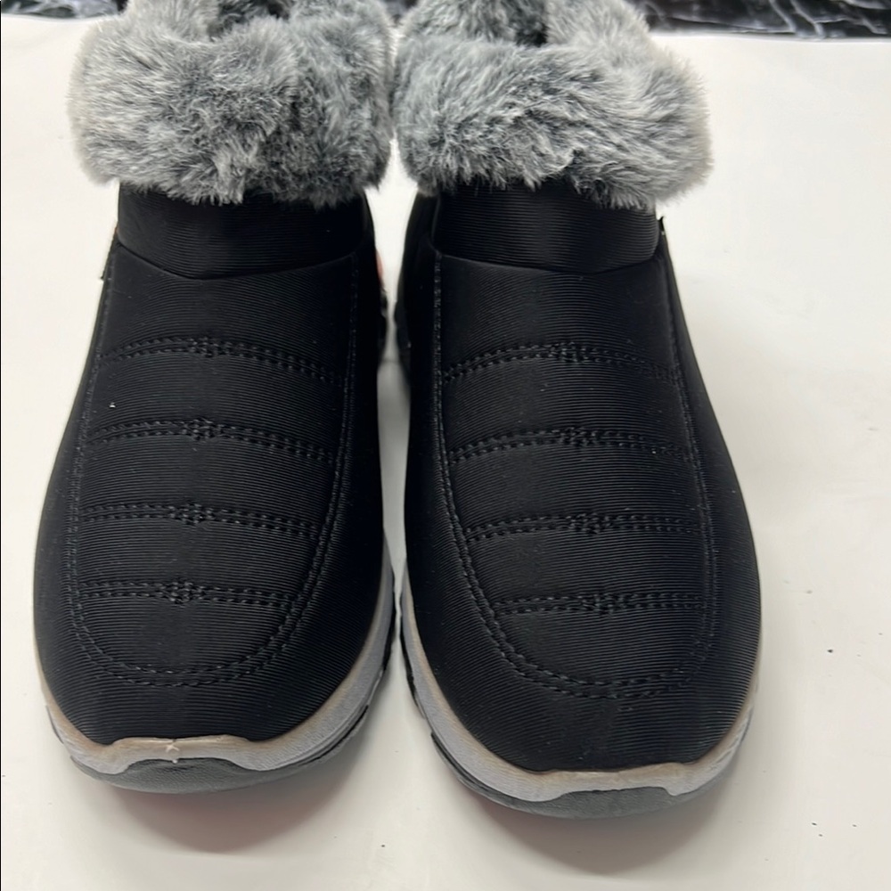 Black Fur-Lined Winter Shoes